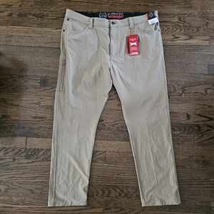 Wrangler Men's Beige Chinos